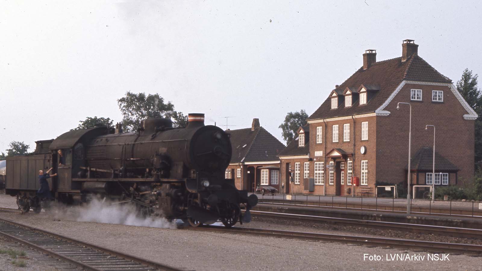 Gelsted Station - Gå ikke over sporet, der kommer tog...